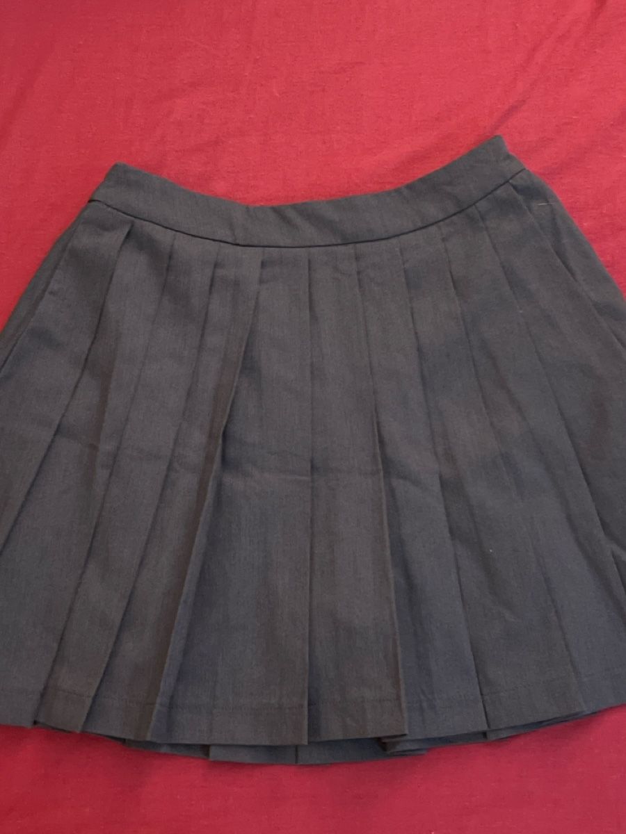 Completi & Tailleur: ensemble Veste courte + jupe plissée, taille S – Usato da Renens VD venduto da sar_bwz5 5