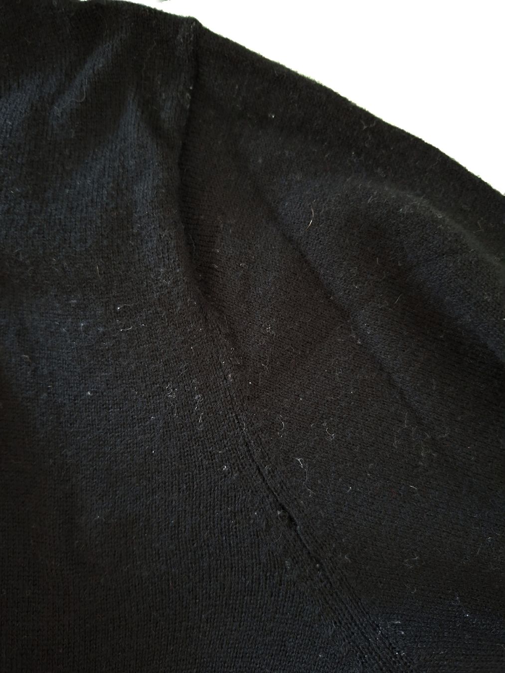 Tommy Hilfiger Pullover & Sweatshirts: Pull en laine  noir Tommy Hilfiger, taille M, – Gebraucht aus Renens VD von ser_j2fn 4