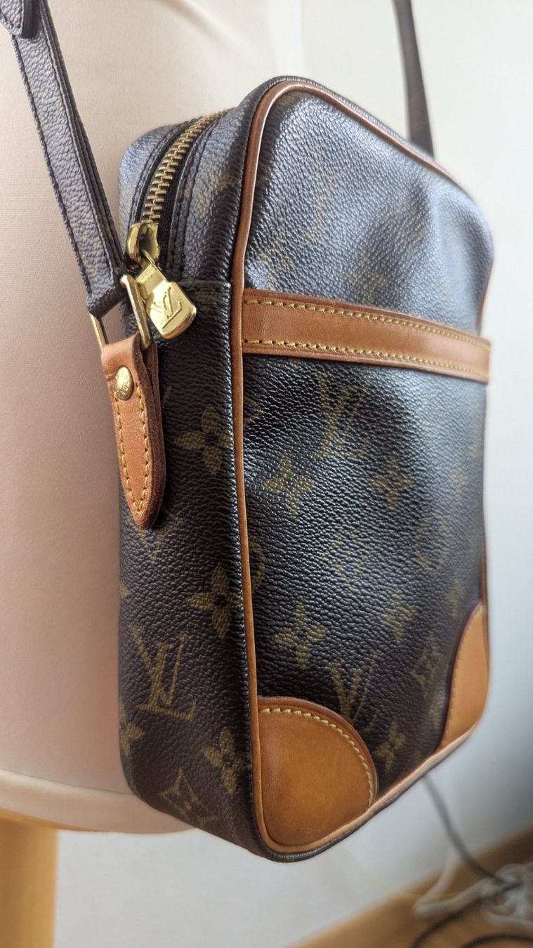 Louis Vuitton Borse da donna: Louis Vuitton Danube PM Monogram Umhängetasche – Usato da Zürich venduto da Stonejewelry 1