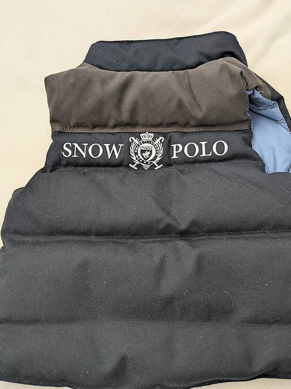 Sonstige Jungenkleidung: Wintergilets – Gebraucht aus Zürich von sadi9 2