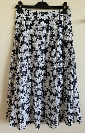 Jupe Paul & Joe, fleurie marine et blanche, taille 38 FR