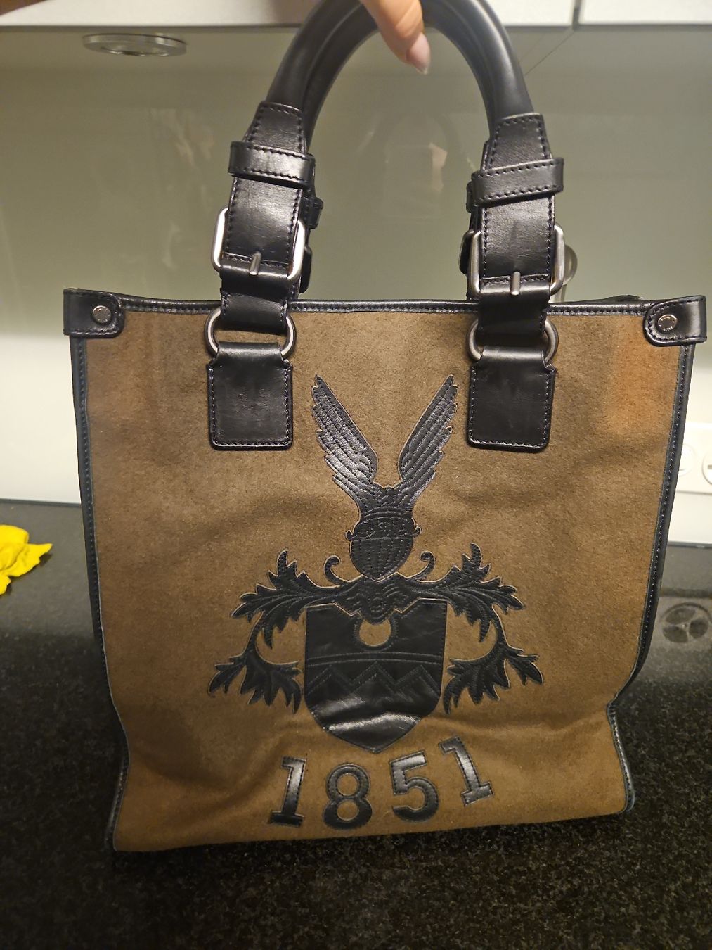 Bally Borse da donna: Bally Handtasche mit Emblem 1851 – Nuovo (secondo la descrizione) da Zürich venduto da Sorayakiks