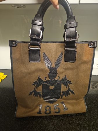 Bally Handtasche mit Emblem 1851