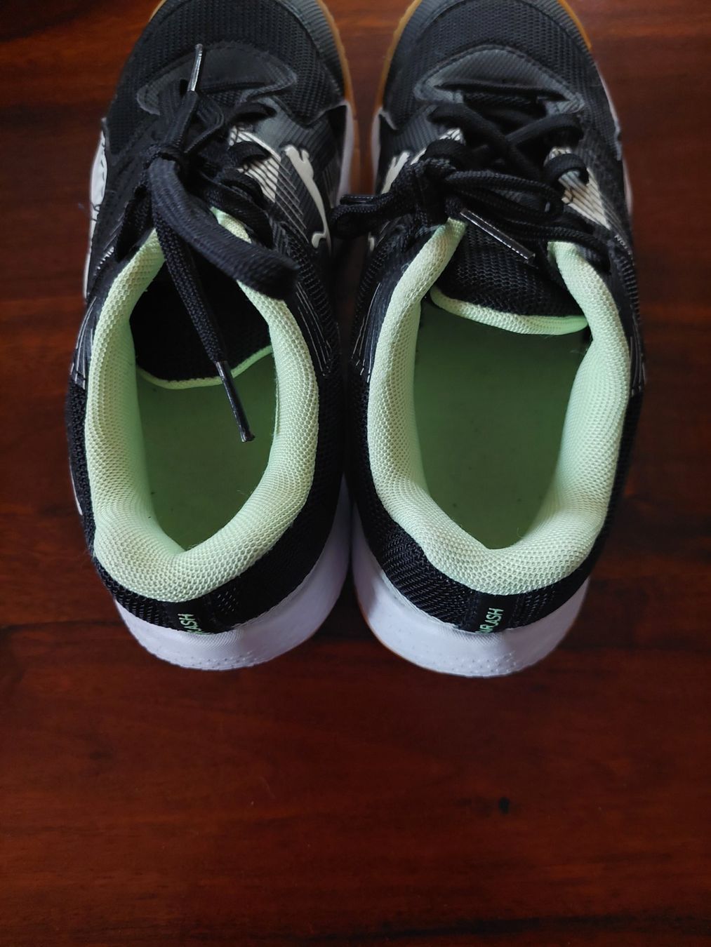 Puma Scarpe per ragazzi: Puma Solarflash JR II Hallenschuhe Grösse 33 – Nuovo (secondo la descrizione) da Beckenried venduto da Havacola 4