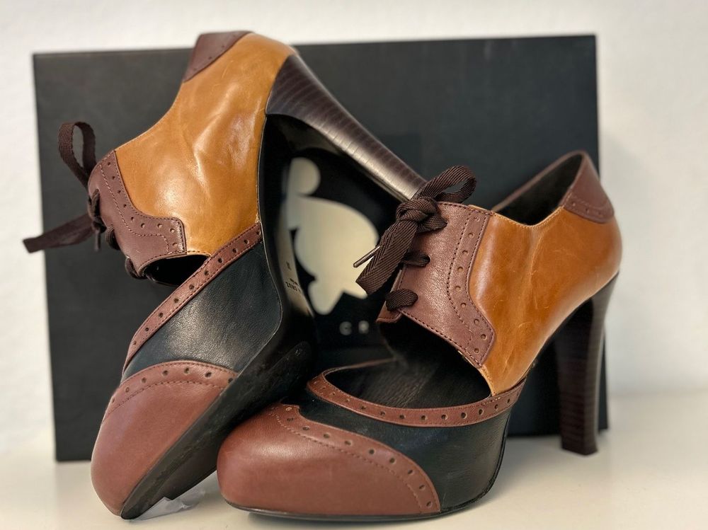 Chaussures femmes: LOLA CRUZ Budapester Plateau Pumps Heels Court Shoes Gr. 38 – D'occasion à Zürich par Arche_Brockenhaus 2