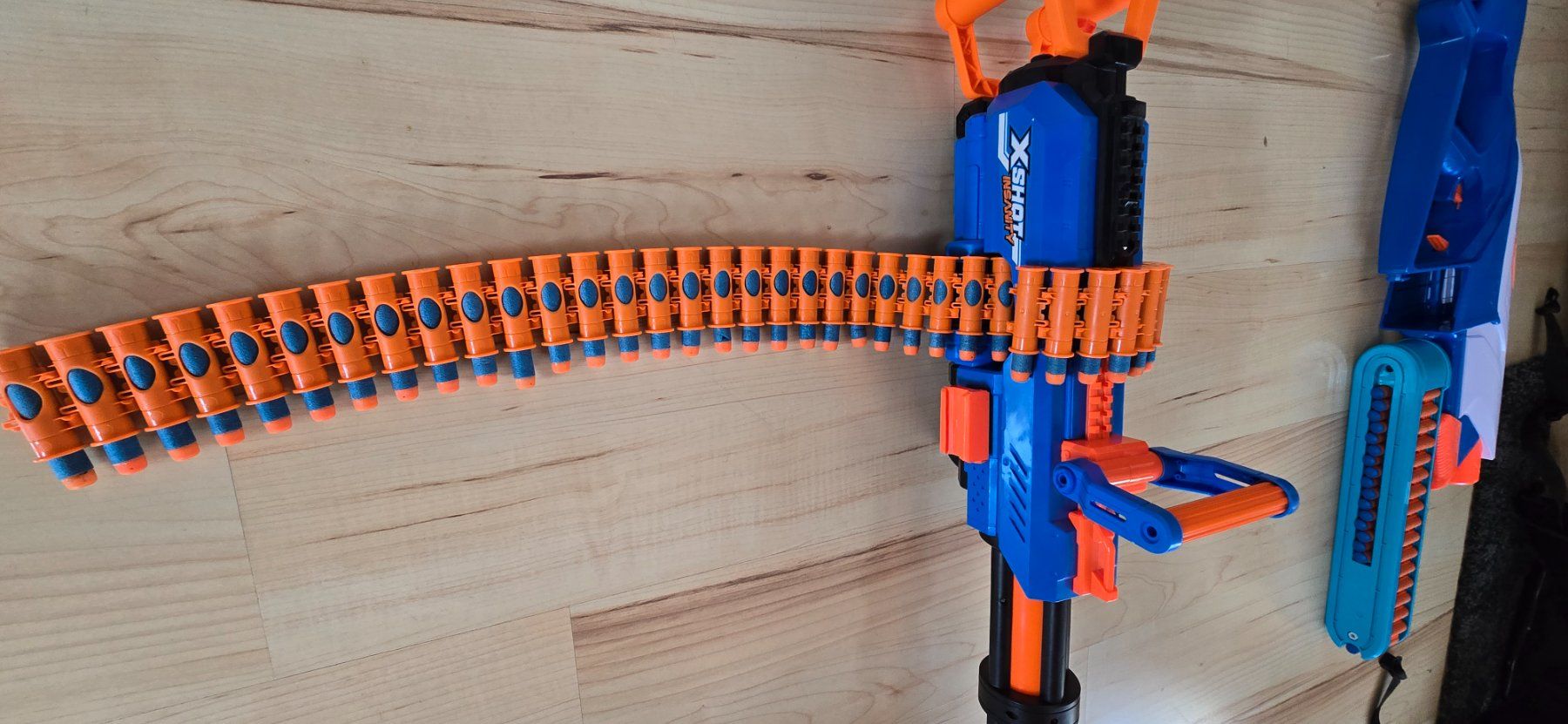 Giocattoli: NERF und X-Shot Blaster Set – Usato da Balgach venduto da goliath73 1