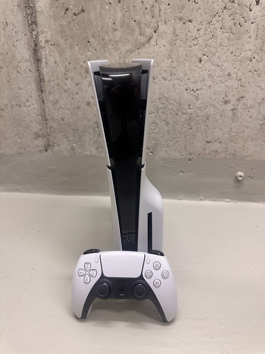 Sony Console: Sony PlayStation 5 Konsole mit Controller in OVP – Nuovo (secondo la descrizione) da Buchs AG venduto da ben_9t2x