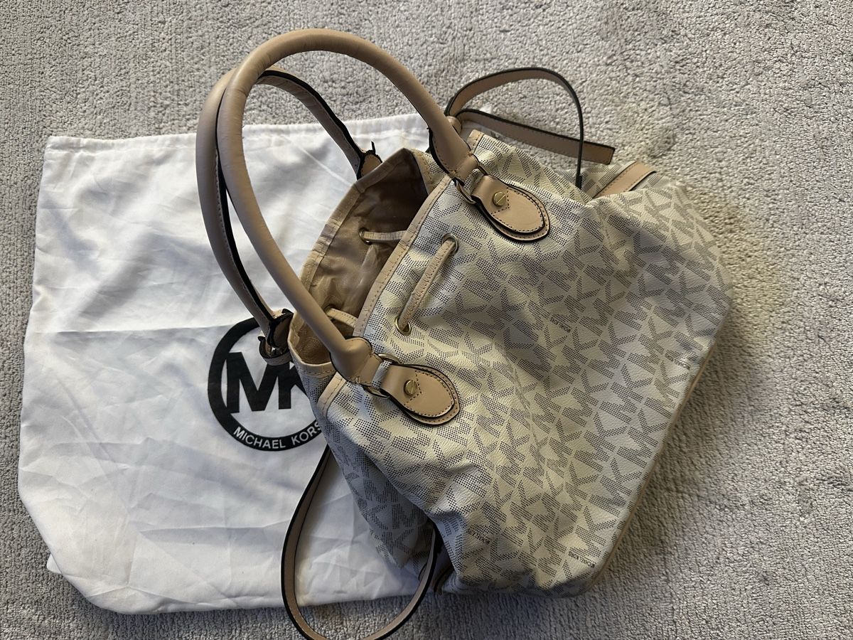 Michael Kors Borse da donna: Michael Kors Handtasche – Nuovo (secondo la descrizione) da Buchs ZH venduto da Maliqi0 1