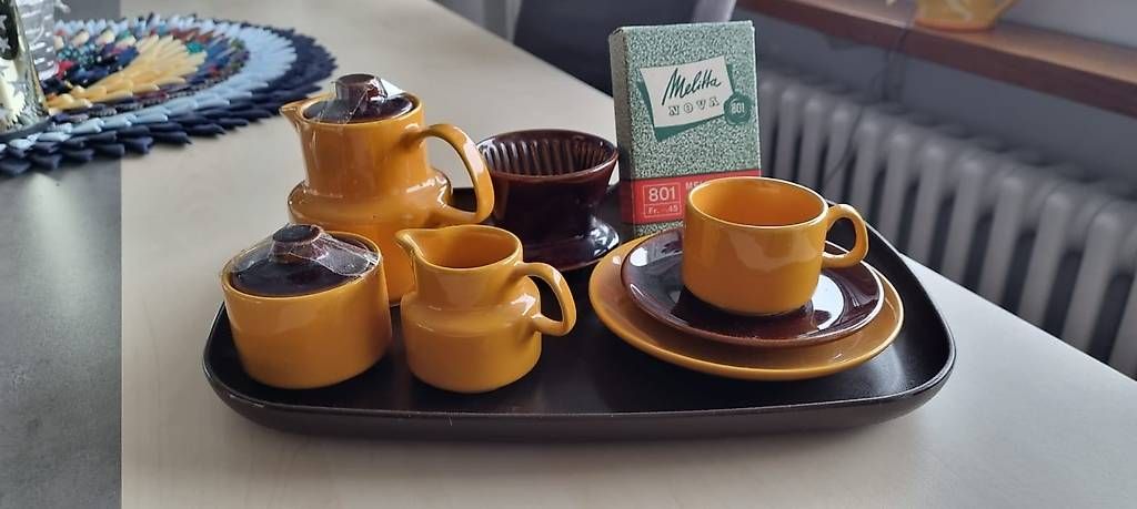 Set di piatti: Melitta Geschirr set – Usato da Olten venduto da Peacmaker1