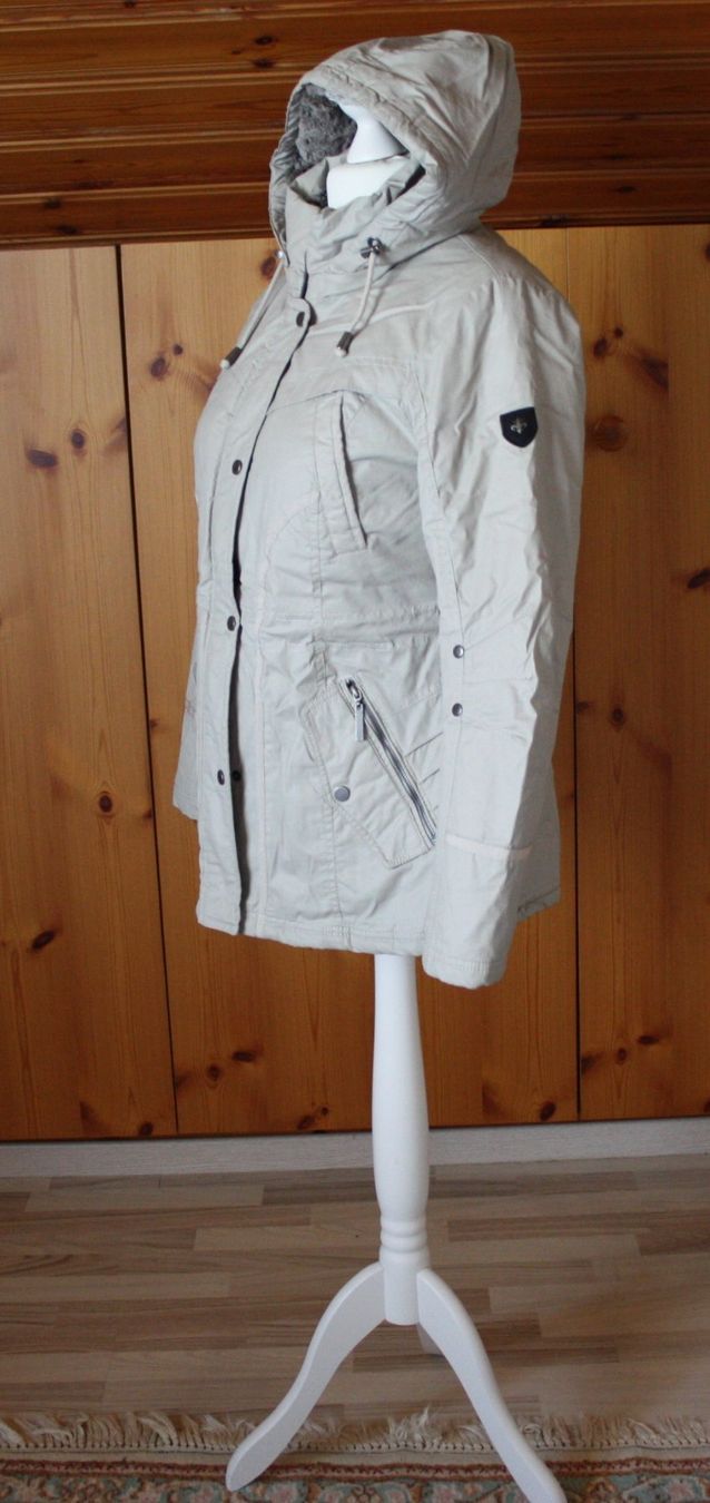 Giacche: Jacke Winterjacke IN LINEA beige Gr. 40 – Difettoso da Flüelen venduto da Diversicum-Textil 1