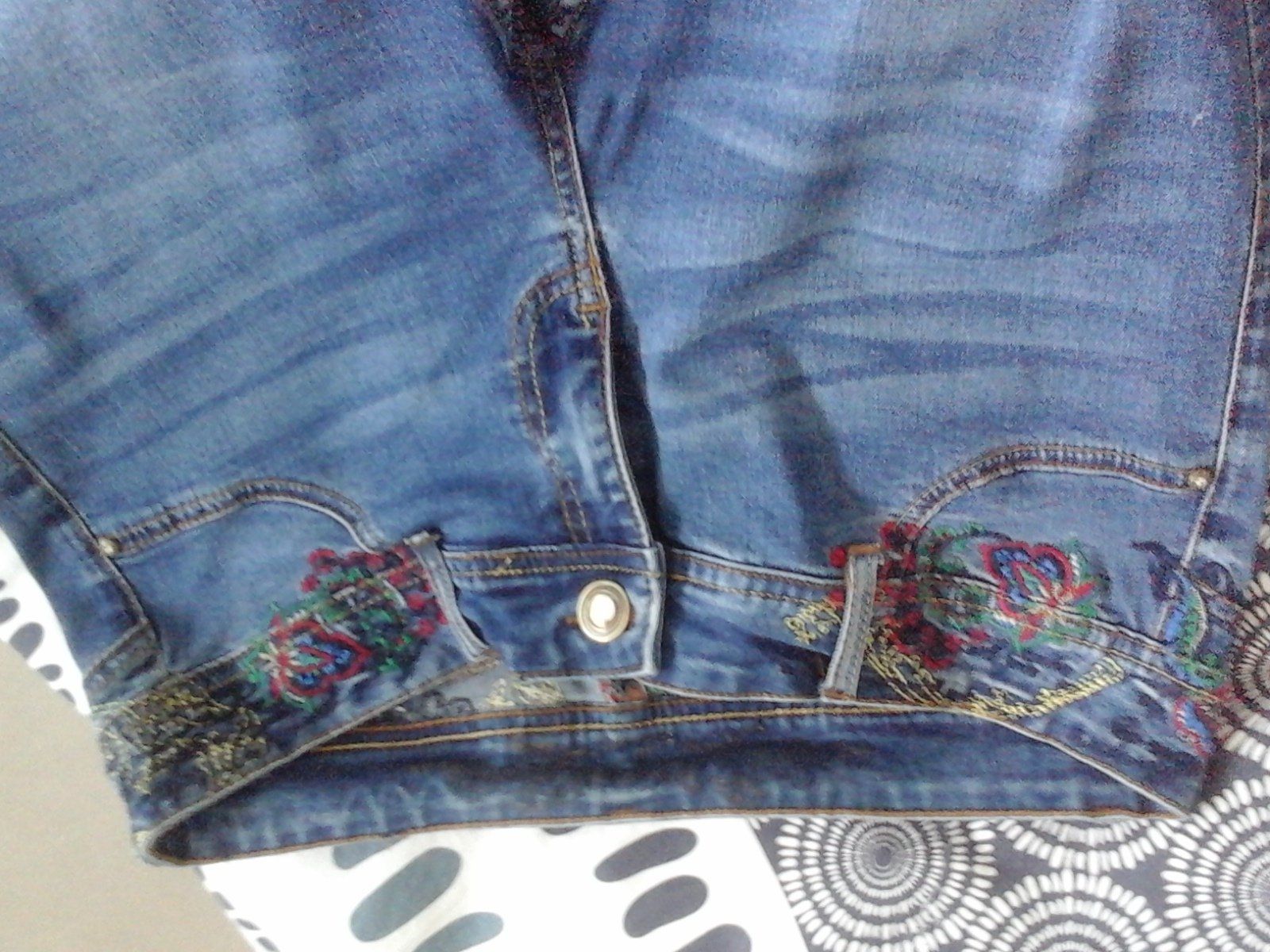 Desigual Jeans: Jeans desigual – Usato da Vicques venduto da prairie0809 2