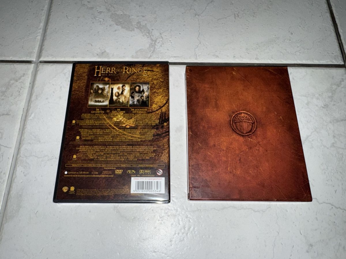 Tutti i DVDs: Herr der Ringe und Hobbit – Nuovo (secondo la descrizione) da Gossau ZH venduto da Shaolin 1