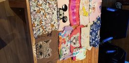 Grosses Kleiderset Mädchen 110 Tshirts, Hosen, Kleider
