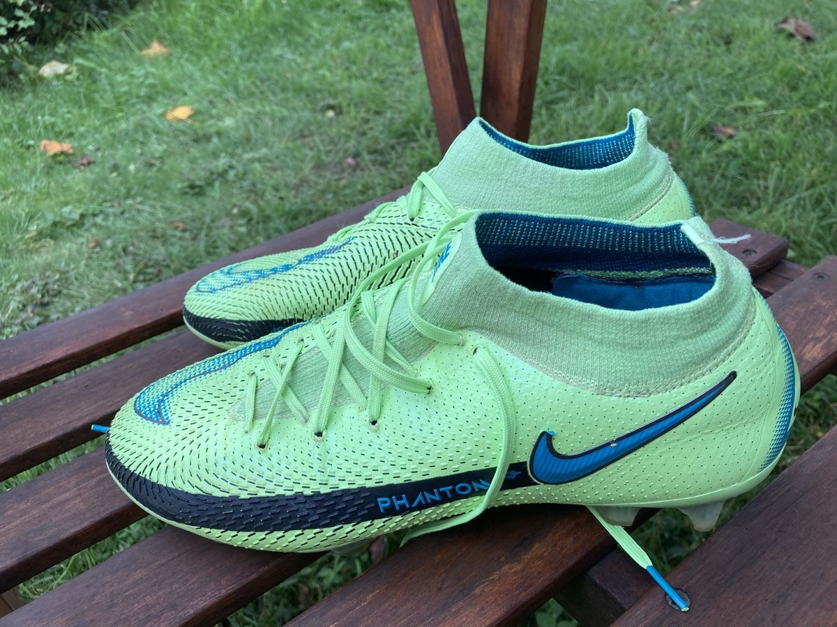 Nike Scarpe da uomo: Fussballschuhe – Usato da Bettlach venduto da Valgoy 1