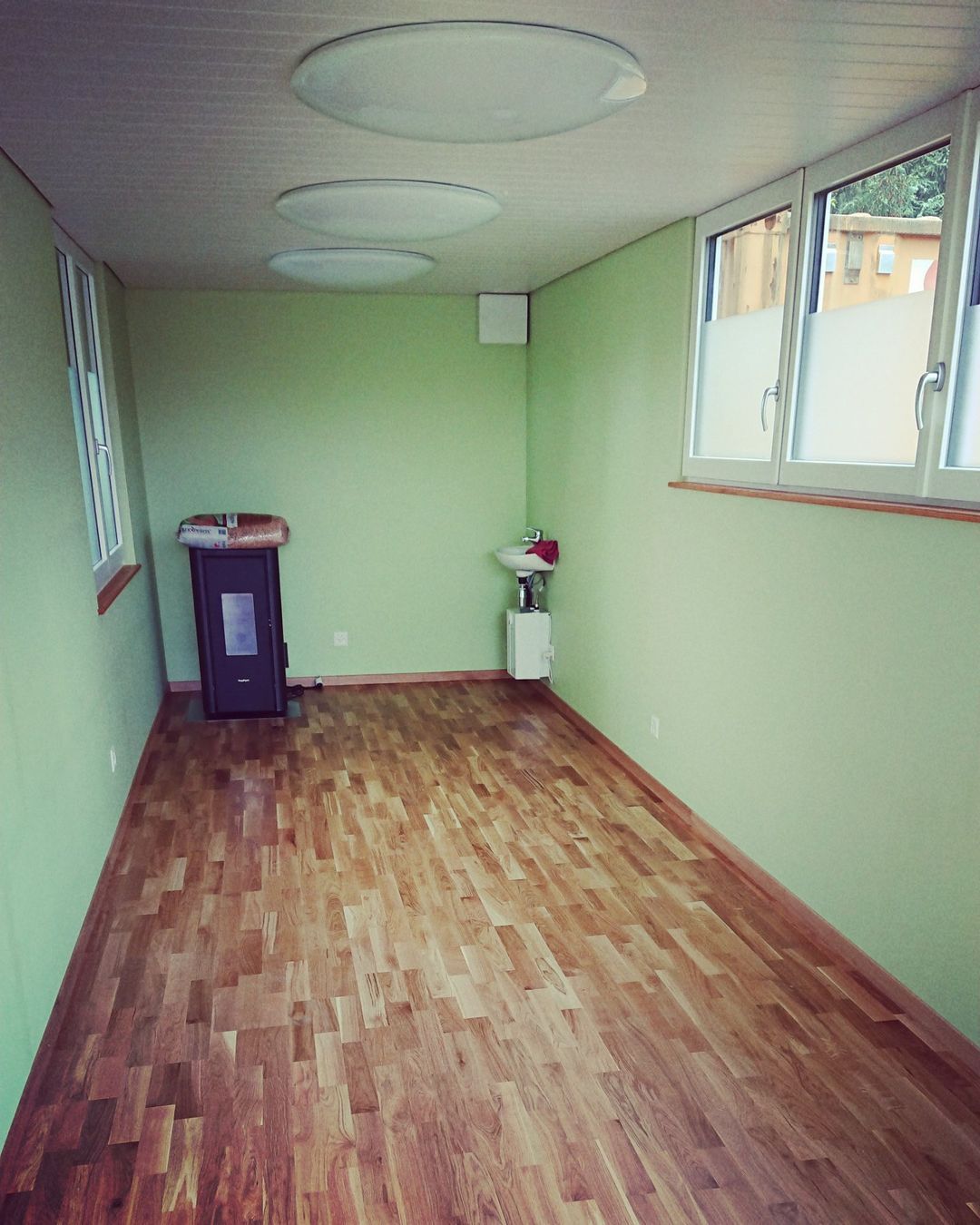 Mobilhome: Büro, Atelier, Gartenhaus, Werkstatt, etc... – Gebraucht aus Diepoldsau von warmesberg 2