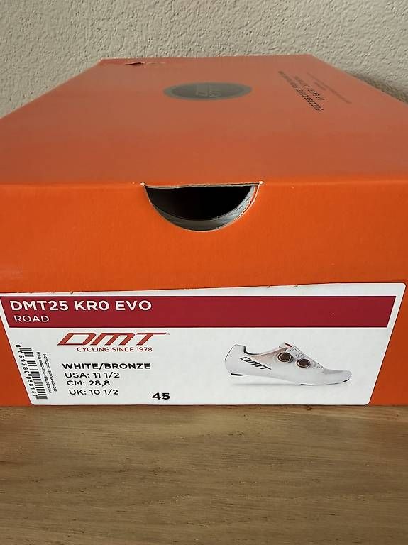 Herrenschuhe: Rennradschuhe DMT KR0 evo Grösse 45 – Gebraucht aus Bern von Jagermeister 3