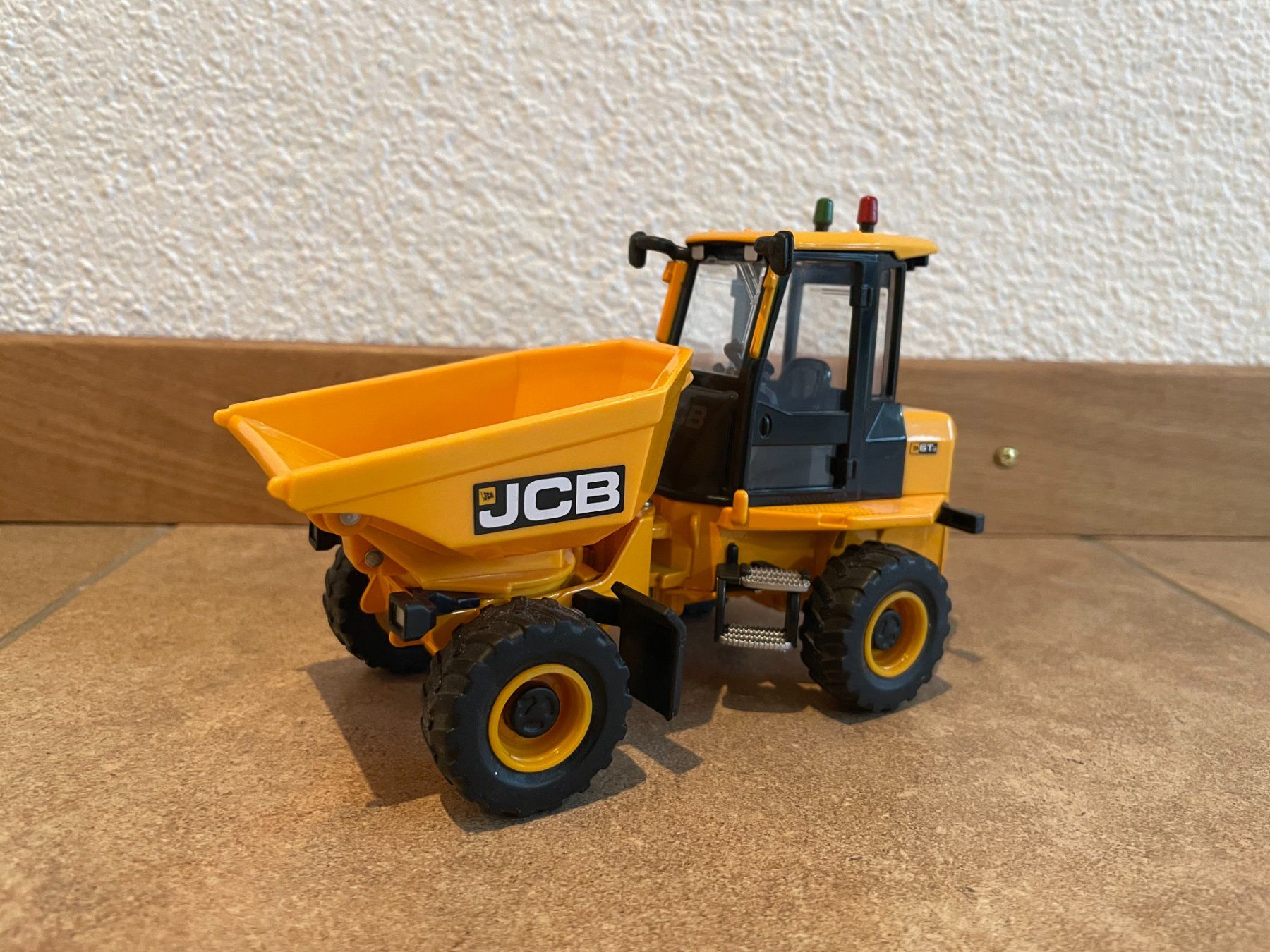 Jcb Excavateurs: JCB 6T-2 Dumper – D'occasion à Kreuzlingen par Stefan1150