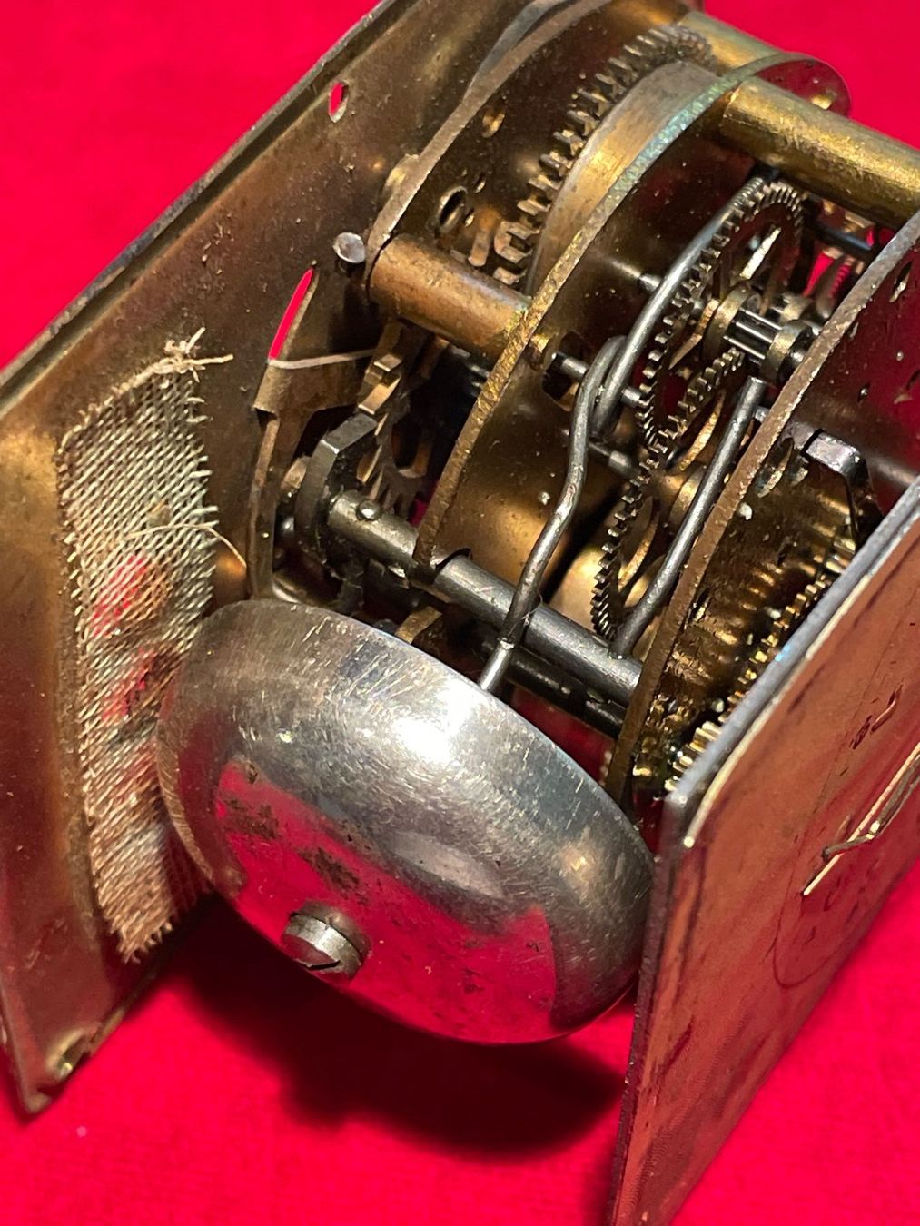 Réveils: Wecker H.A.U. Pfeilkreuz (später Junghans) – D'occasion à Basel par squareone100 8