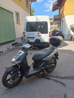 Roller/Scooter Kymco Agility 125 Ab Platz!