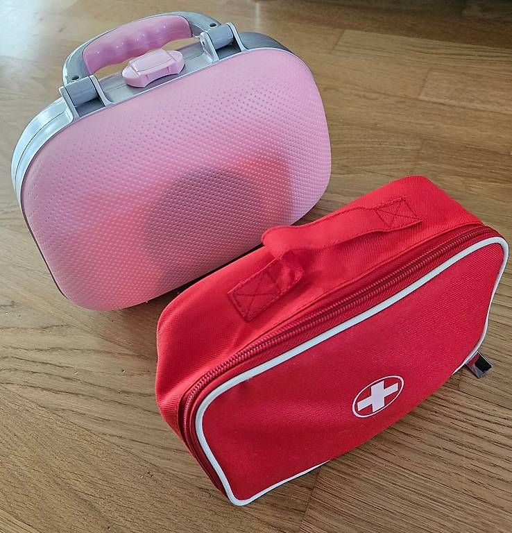 Jouets: Verschiedene Spiele – D'occasion à Münchenbuchsee par Bussistyle 3