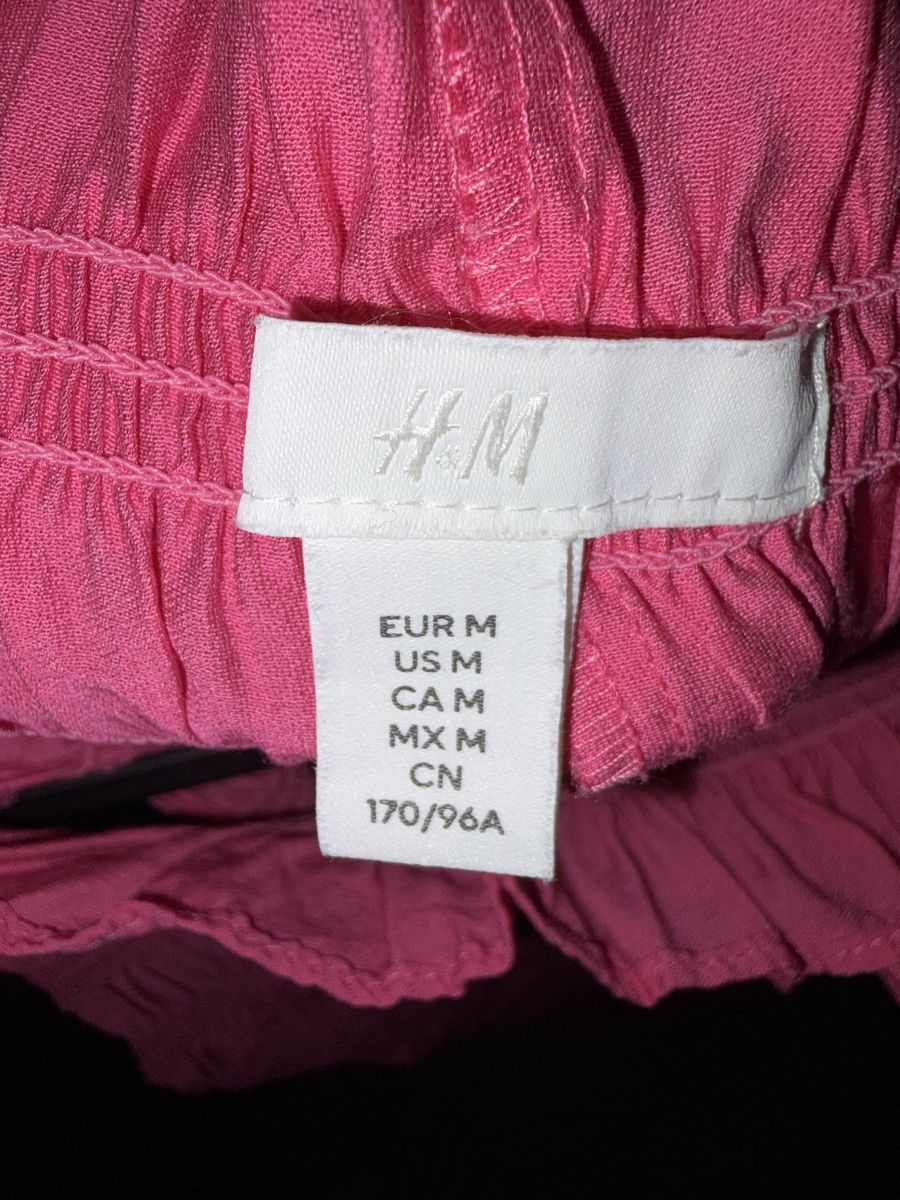 H&M Top: Haut rose sans manches  – Nuovo (secondo la descrizione) da Monthey venduto da Sevdije.Kololli 2