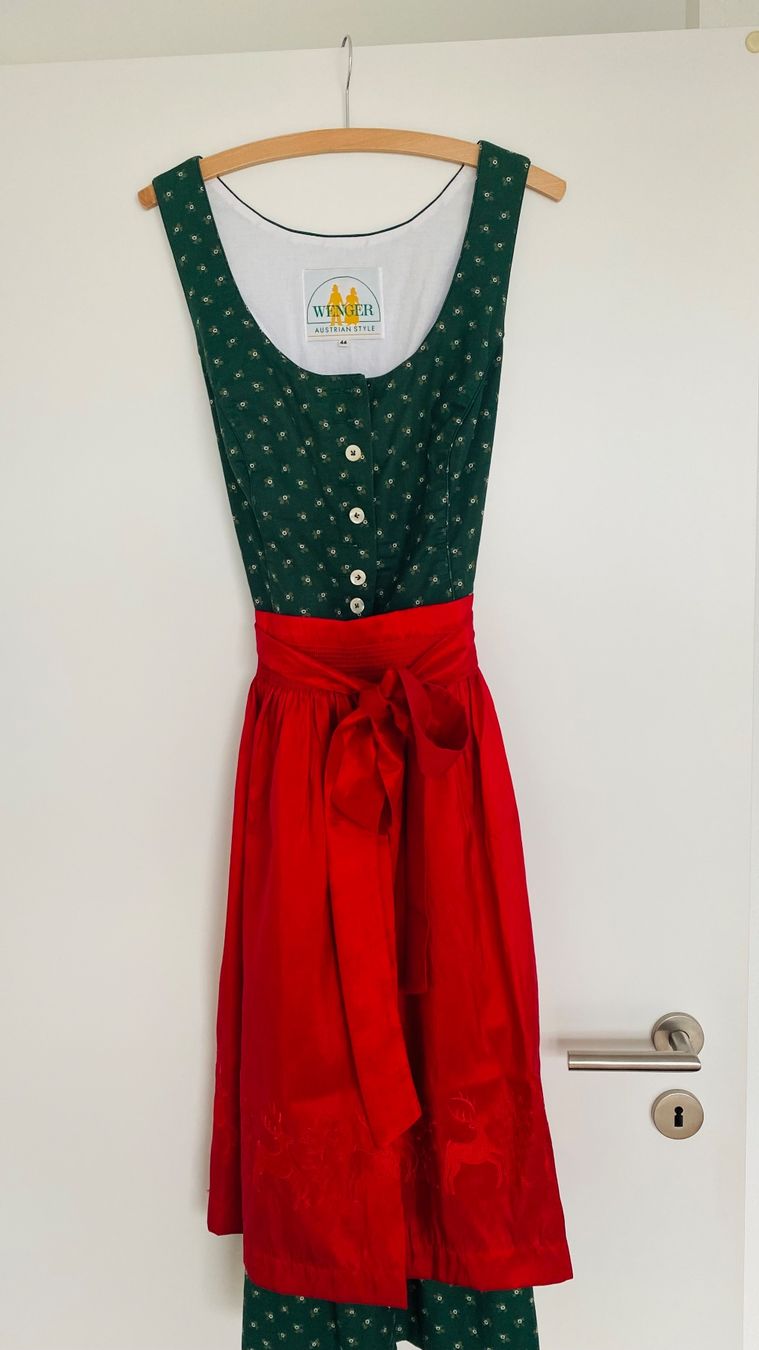 Kleider: Dirndl Grösse 44 inkl. Schürze – Gebraucht aus Fehraltorf von akl_q6f5
