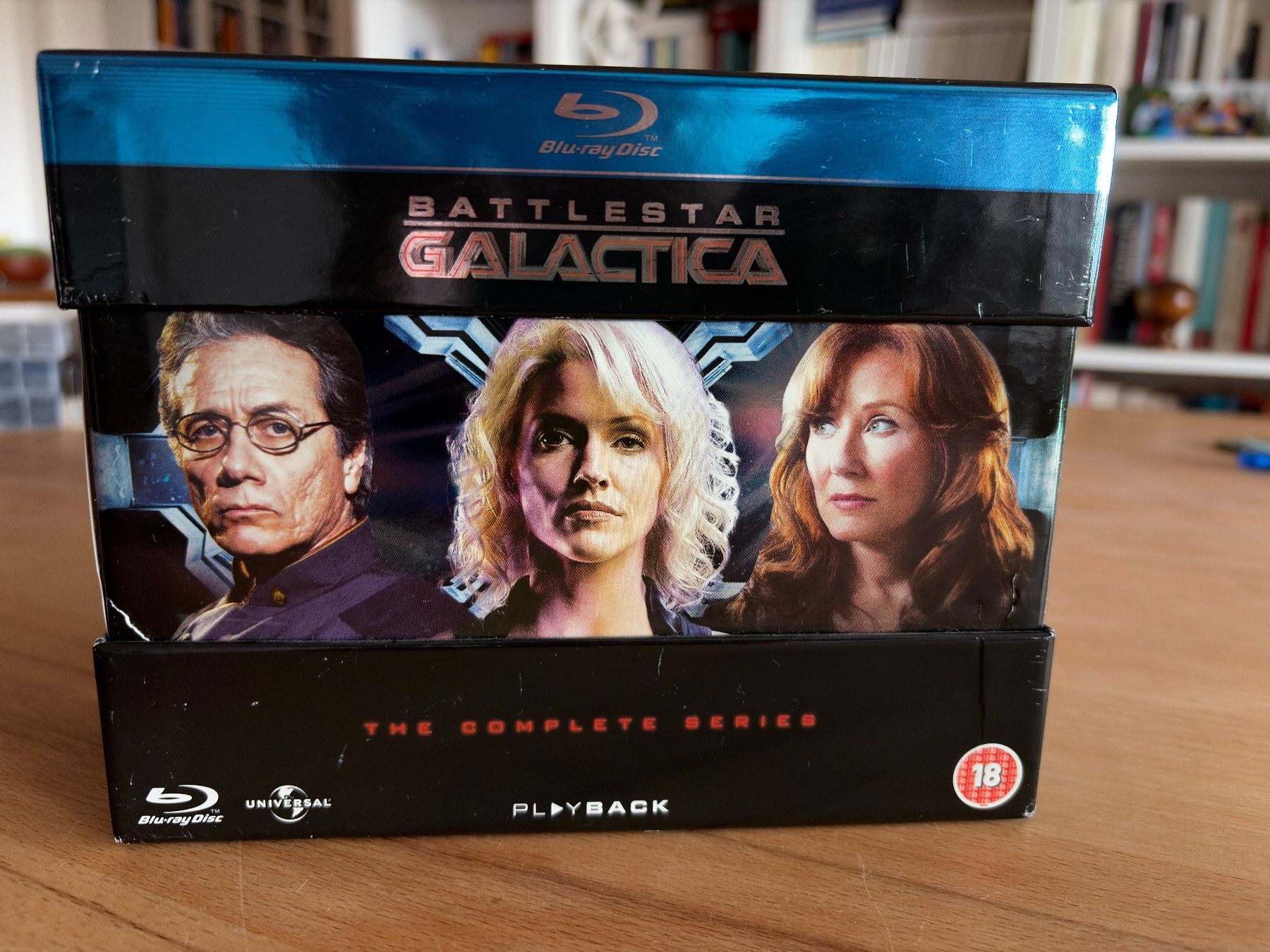 Tous les DVDs: Battlestar Galactica Die komplette Serie – D'occasion à Hombrechtikon par Dokmasa