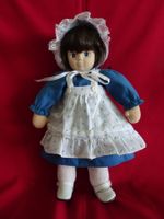 Puppe 32cm, bekleidet gemäss Foto