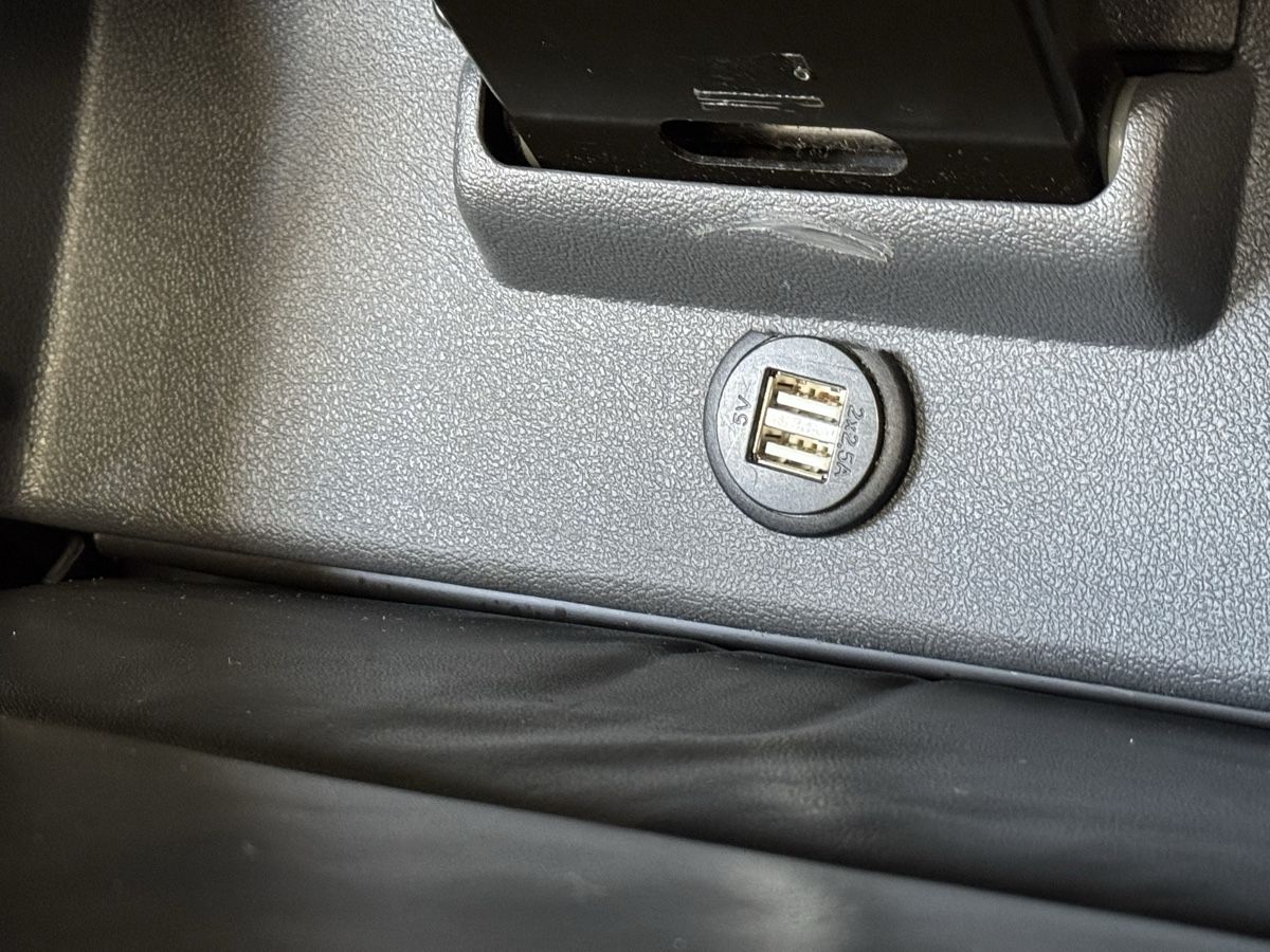 Automobili: VW T5 4motion - mit Campingausbau – Usato da Bern venduto da lara_bettina 9
