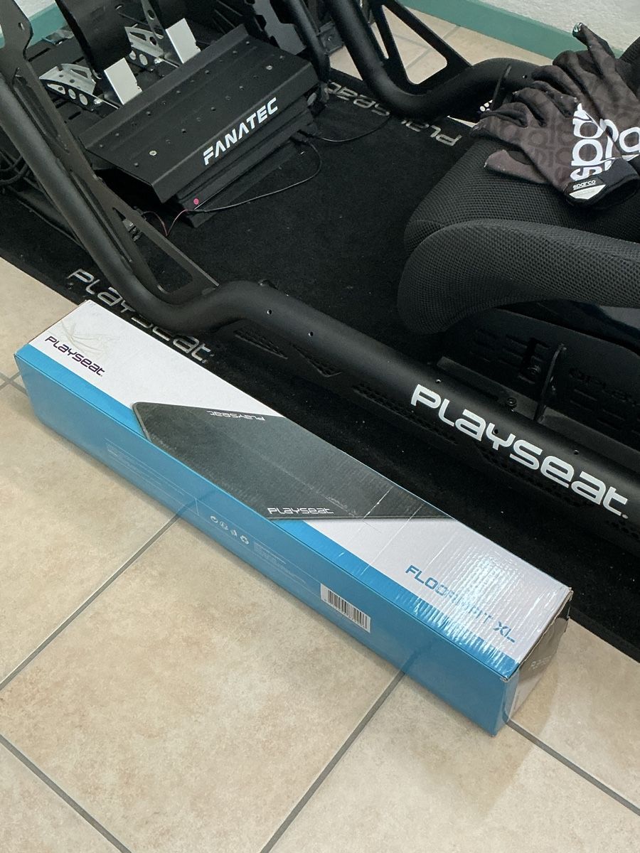 Fanatec Console: SIM Racing Playseat Fanatec – Usato da Courtételle venduto da Kinetic 9