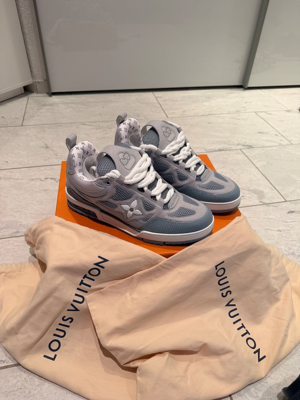 Louis Vuitton Chaussures hommes: Louis Vuitton Skates – Neuf avec emballage d'origine à Oensingen par bingelij
