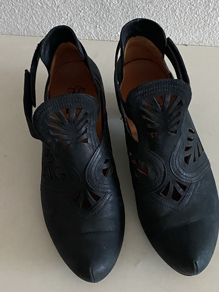 Scarpe da donna: Think Sandale Pumps Gr. 40 – Usato da Biel-Benken BL venduto da PANORMUS