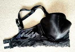 Schwarzer Spitzen-BH mit Bügel & Satin, Gr. 90D, ideal für S