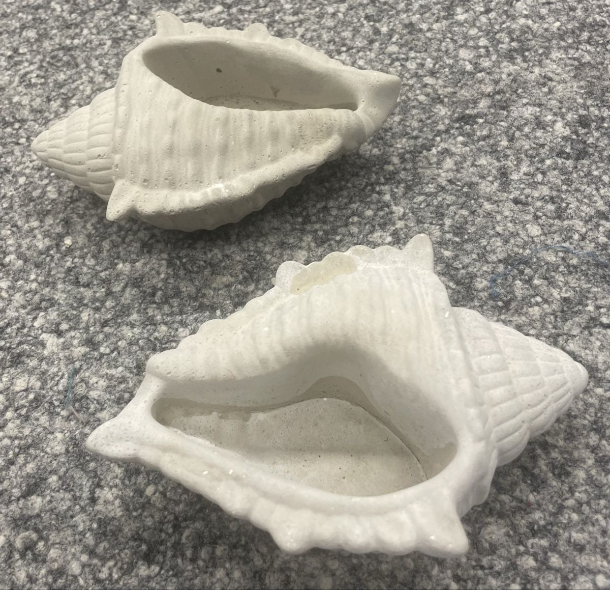 Vasi per fiori: 2 Muschel-Übertopfe/Dekoartikel ,Vase – Nuovo e nell'imballaggio originale da Au ZH venduto da Jaggy4 2