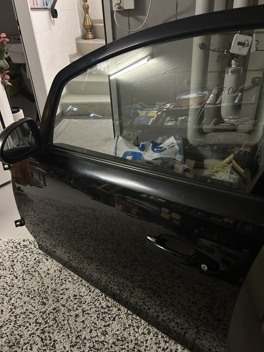 Opel Tutti pezzi di ricambio auto: Tür zu Opel Corsa D – Usato da Lufingen venduto da tat_6rr9 2