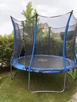 Gartentrampolin blau mit Sicherheitsnetz gebraucht