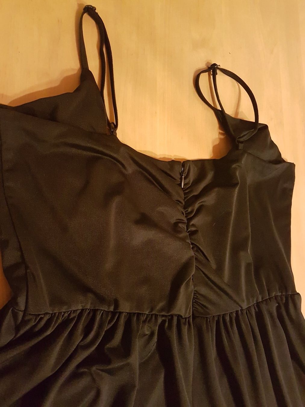 H&M Kleider: Robe taille L marque H&M – Gebraucht aus Villiers von san_jn5w 5