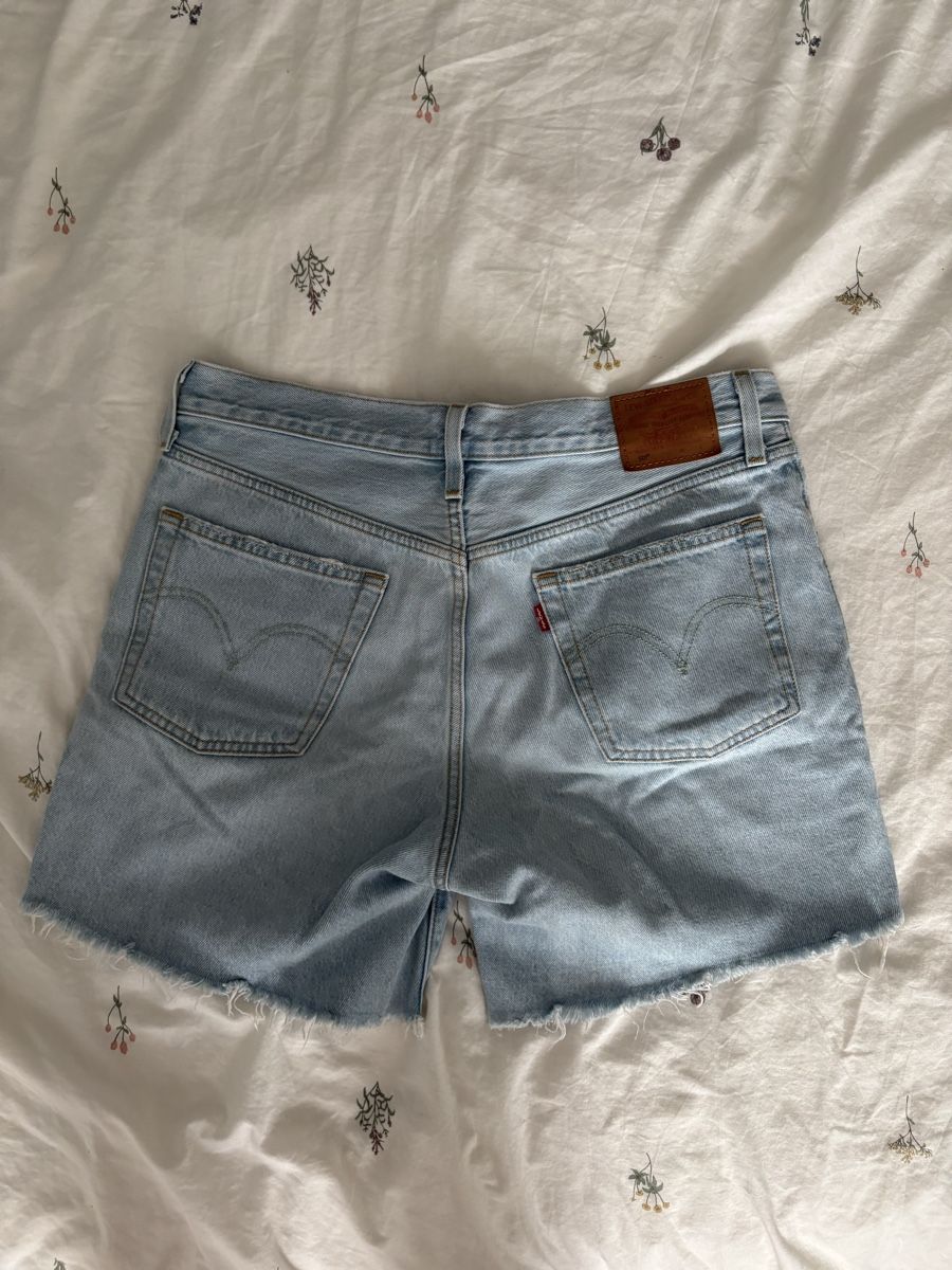 Levi's Jeans: Levis shorts – Gebraucht aus Unterägeri von jmo_m9n6 2