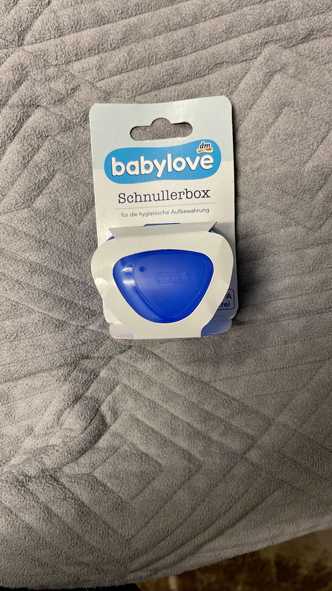 Succhiotti & catenelle porta ciuccio: Babylove Schnullerbox neu – Nuovo (secondo la descrizione) da Hallau venduto da Riduan1