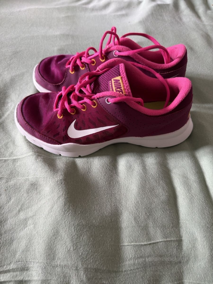 Nike Scarpe da donna: Nike training  – Usato da Sementina venduto da bru_vpp5 2