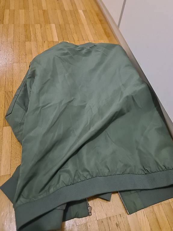 Giacche: Übergangsjacke Grösse M – Usato da Kriens venduto da akazy 2