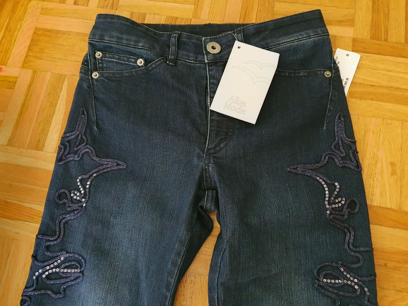 Alba Moda Jeans: neue Jeans mit Schmuckband von Alba Moda – Neu und originalverpackt aus St. Gallen von 1811123