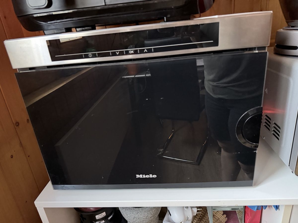 Miele Elettrodomestici da cucina: Miele Steamer Freistehend  – Usato da Erlenbach Im simmental venduto da str_9v2w