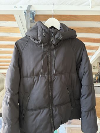 Doudoune Pull&Bear noire avec capuche, taille S