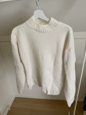 Winter-Pullover, cremeweiss, Grösse S, Top Zustand!