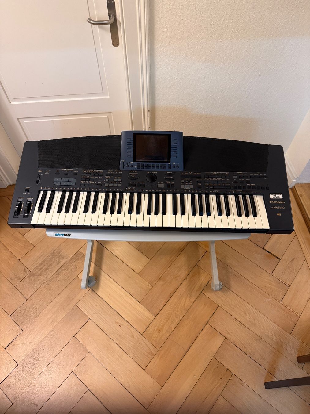 Technics Musikinstrumente: Keyboard Technics KN5000 – Gebraucht aus Olten von hei_rz96