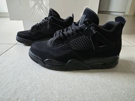 Schwarze Sneakers Gr. 45