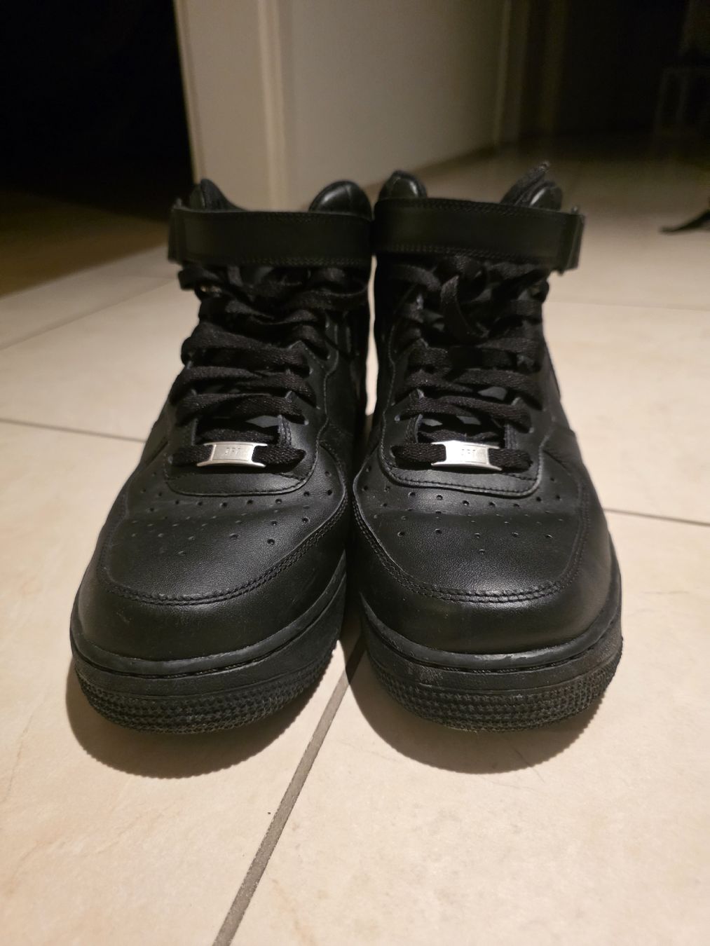 Nike Scarpe da uomo: Nike Air Force 1 Mid 07 Black Grösse 46 – Usato da Uetikon am See venduto da QZB12 2