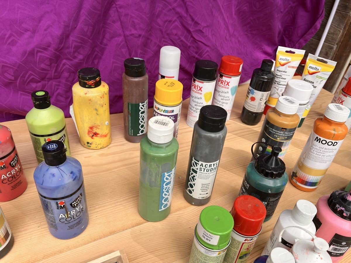 Colori: Malutensilien Farben und ... (6) – Usato da Glattfelden venduto da maa_qcj8 8