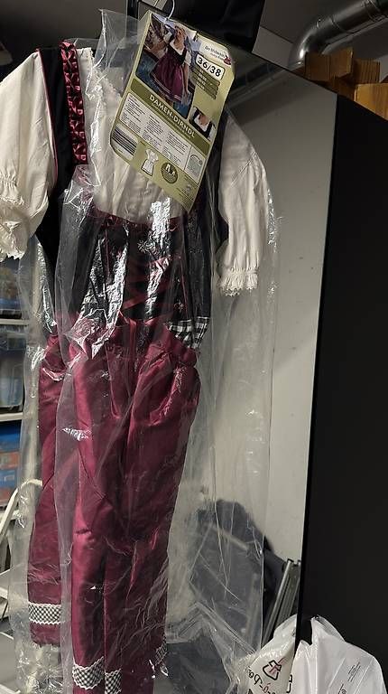 Kleider: Neues Dirndl  – Neu und originalverpackt aus Baar von Fam_Baur 1
